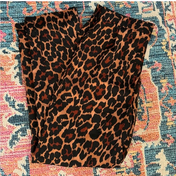 EUC J. Crew retail Hi-rise Wide-leg leopard trouser in leopard. - Picture 3 of 5
